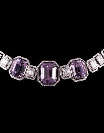 NECKLACES & PENDANTS