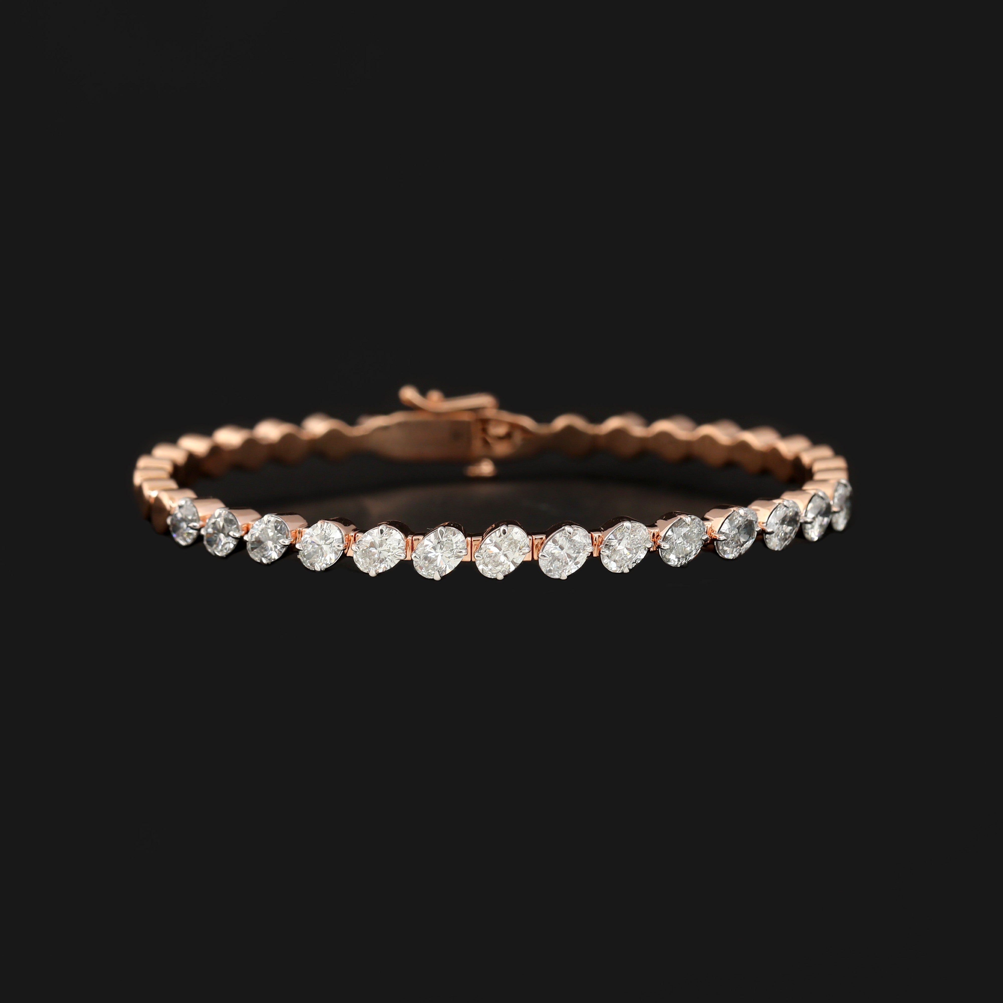 Twisted Flexible Bracelet