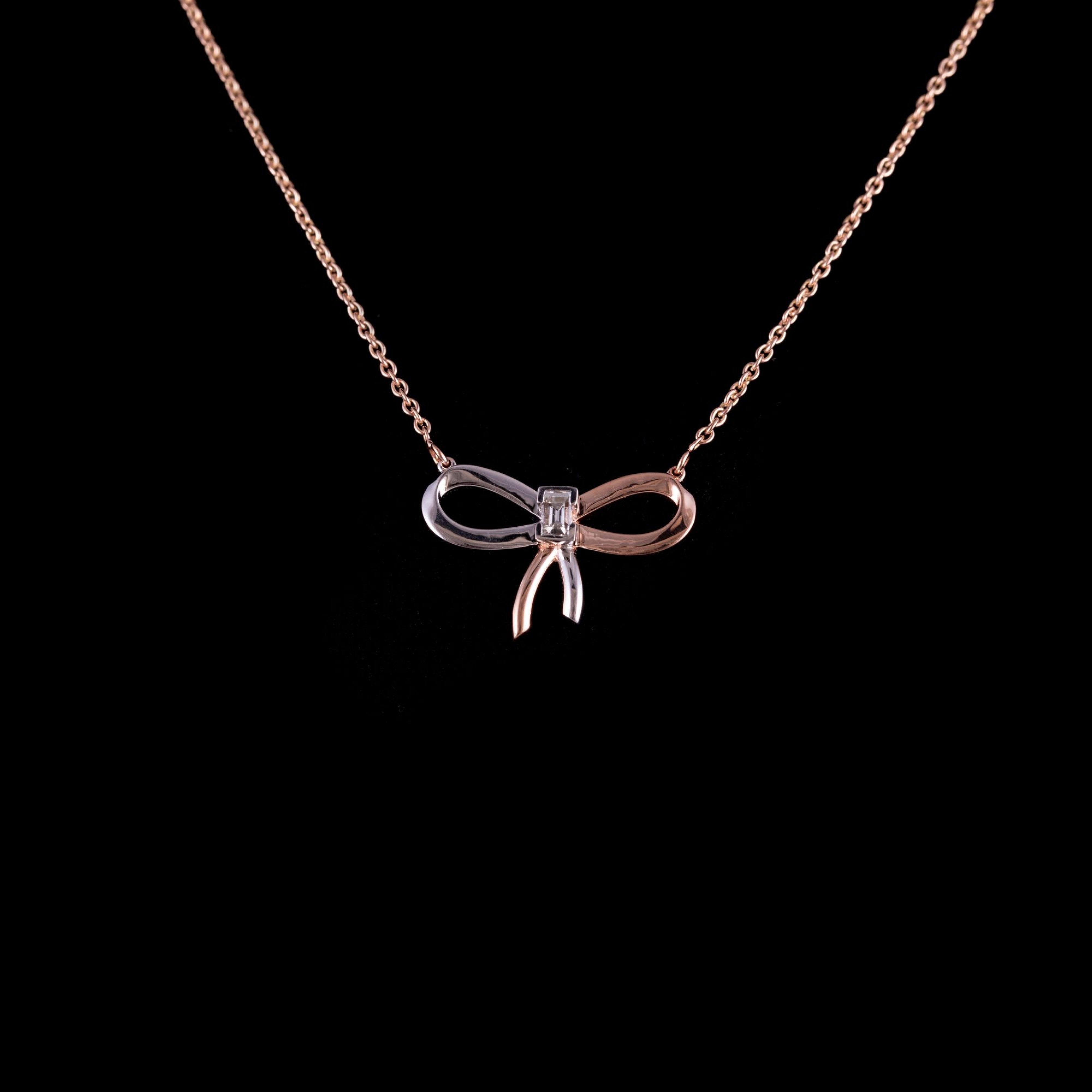 Bow Pendant