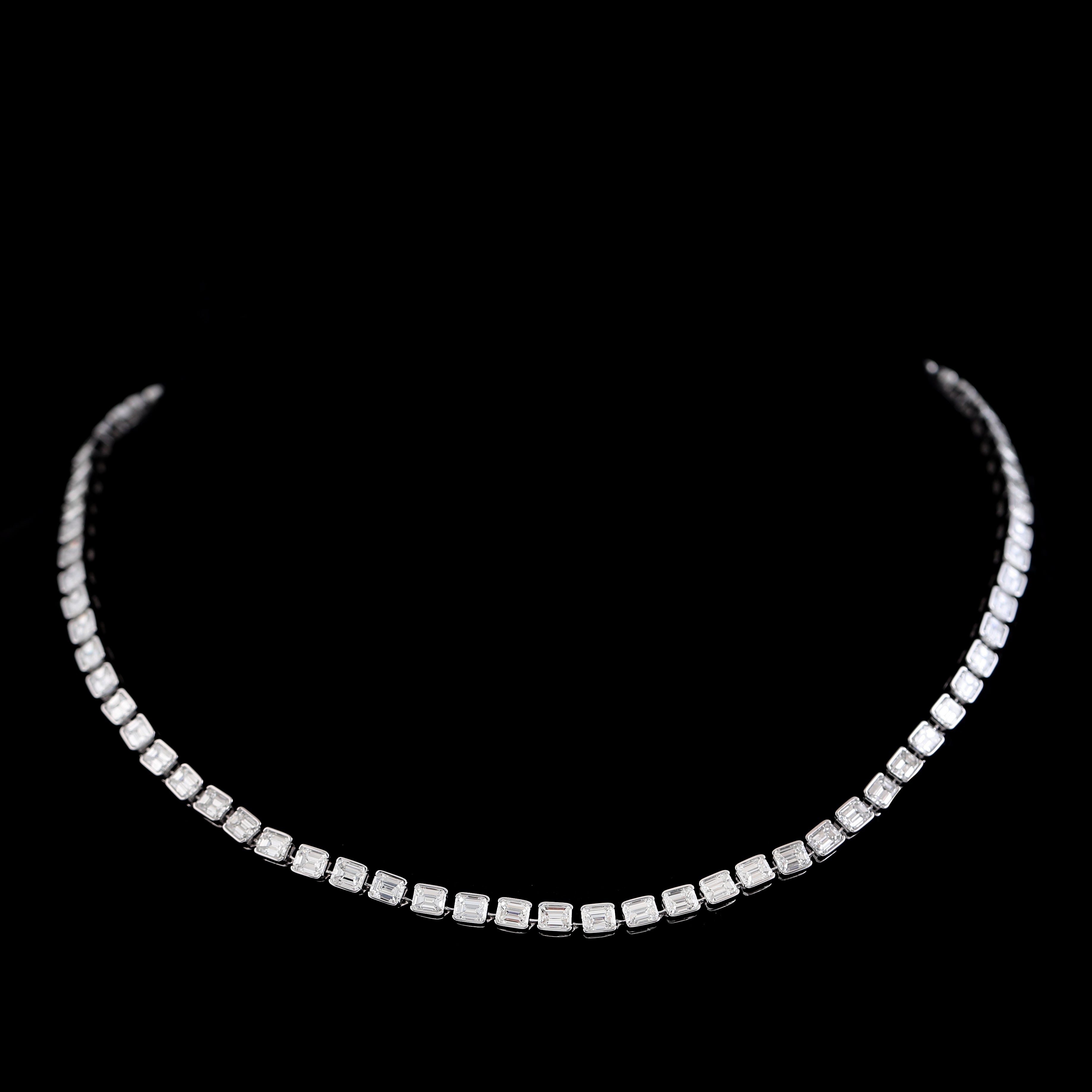 Half-Bezel Emerald Tennis Chain