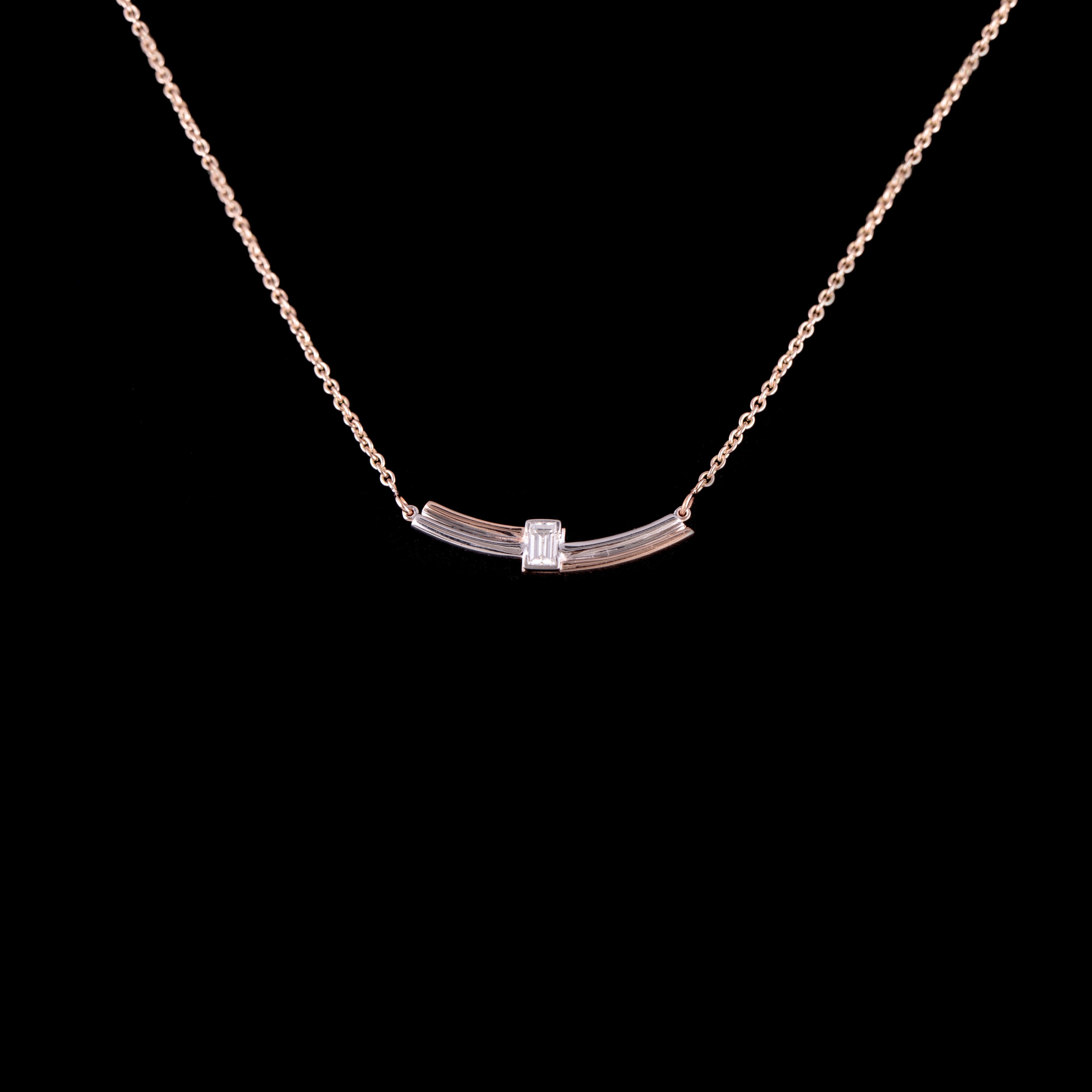 Between Pendant