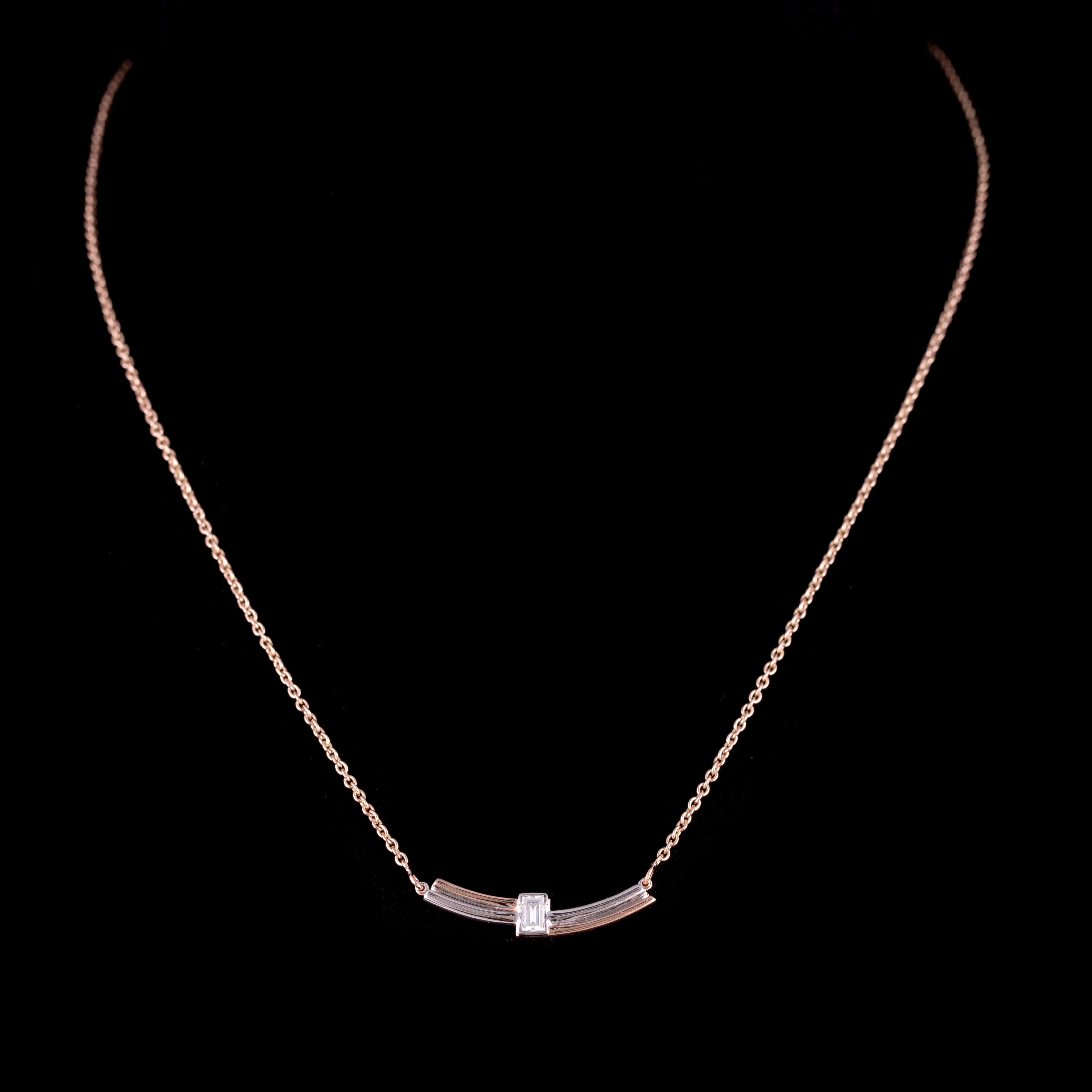 Between Pendant