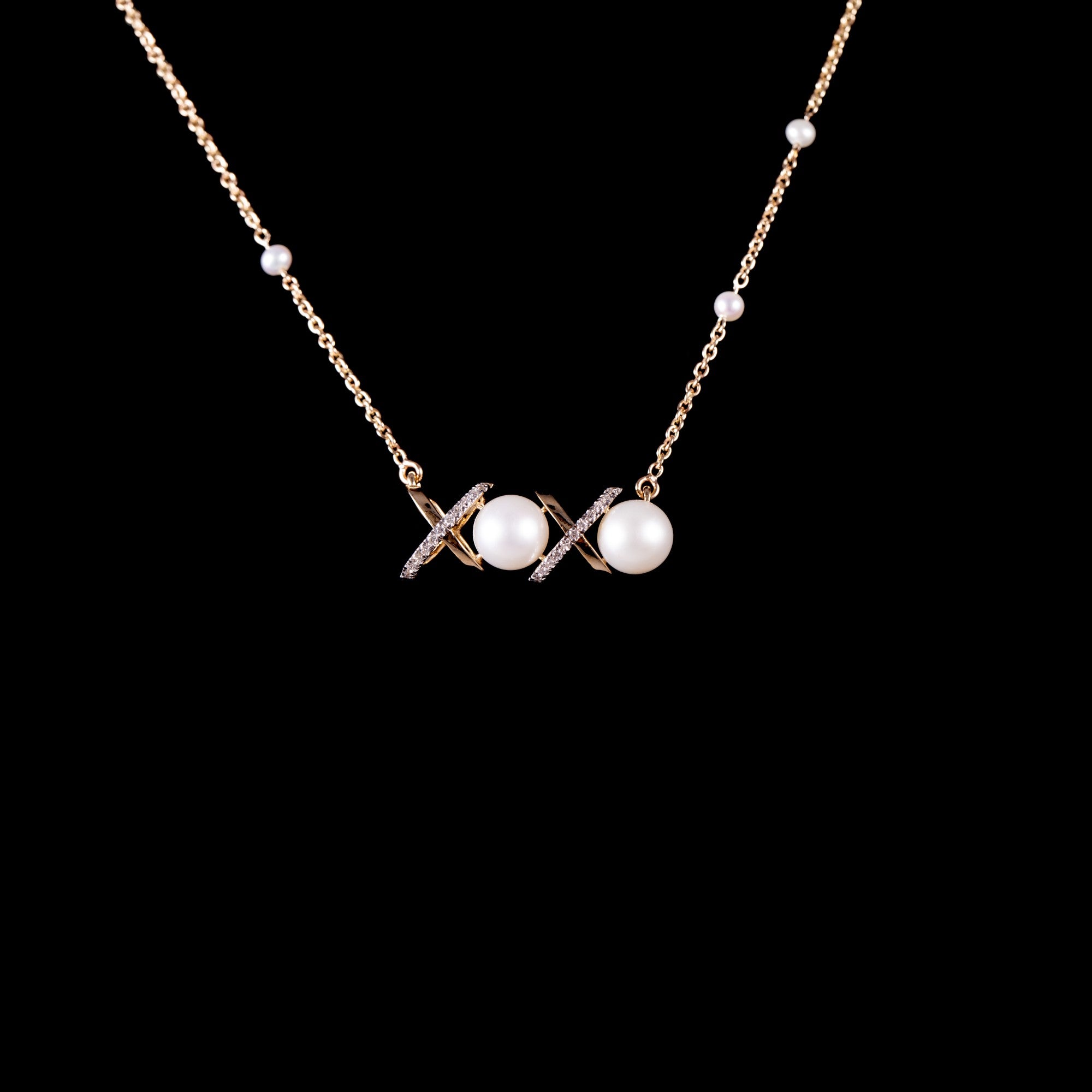 XO Pendant
