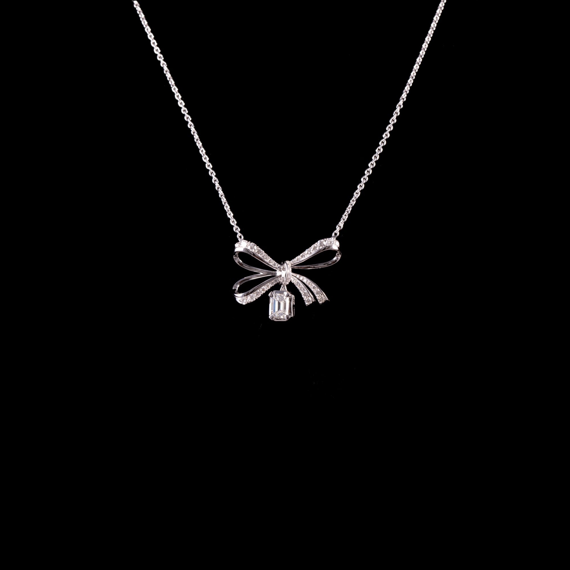 Unwrap Me! Pendant