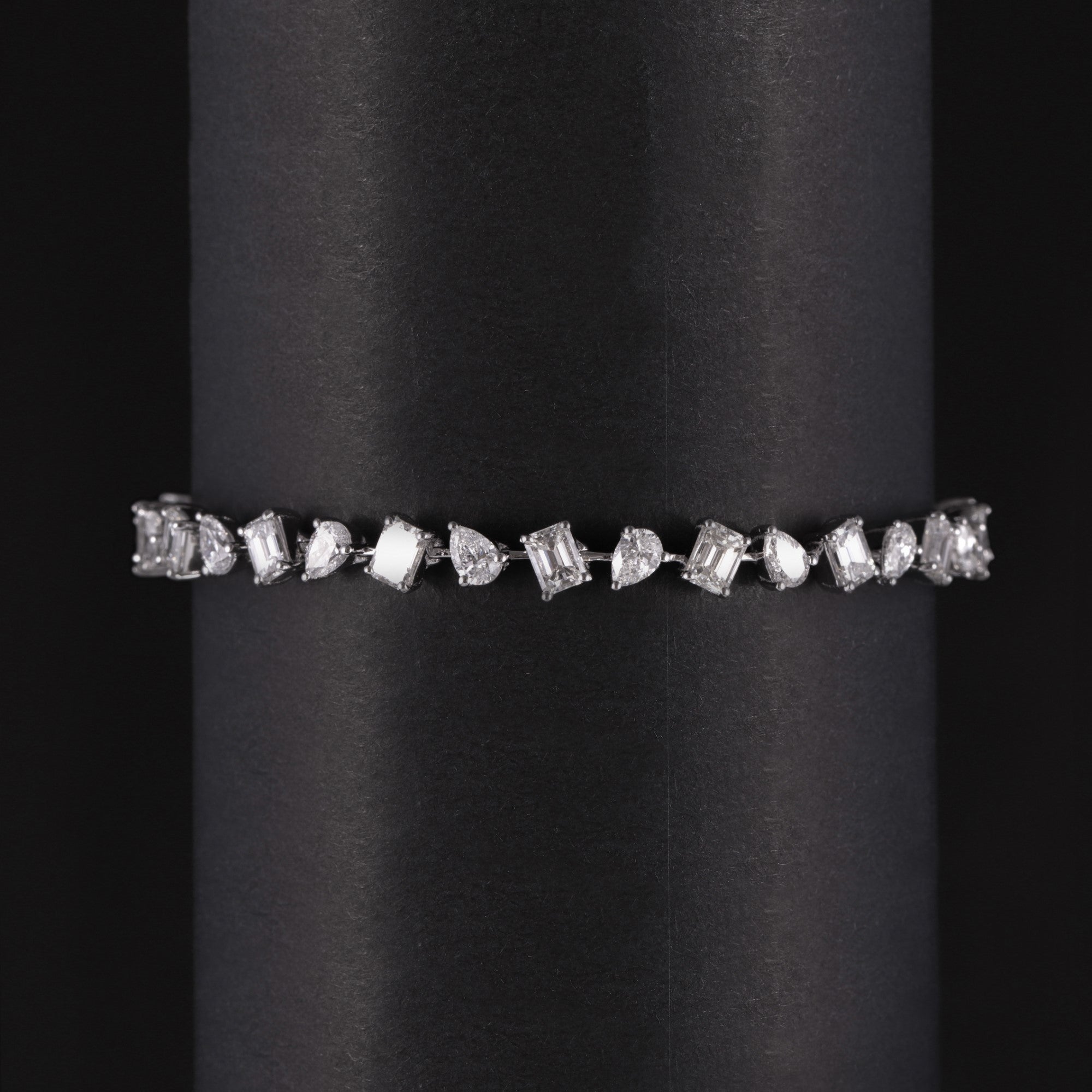 Anemone Emerald - Pear Tennis Bracelet