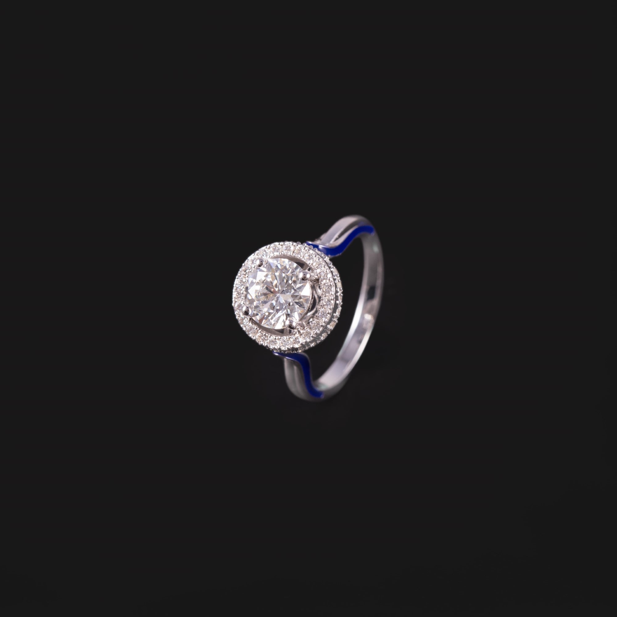The Brilliant Halo Ring
