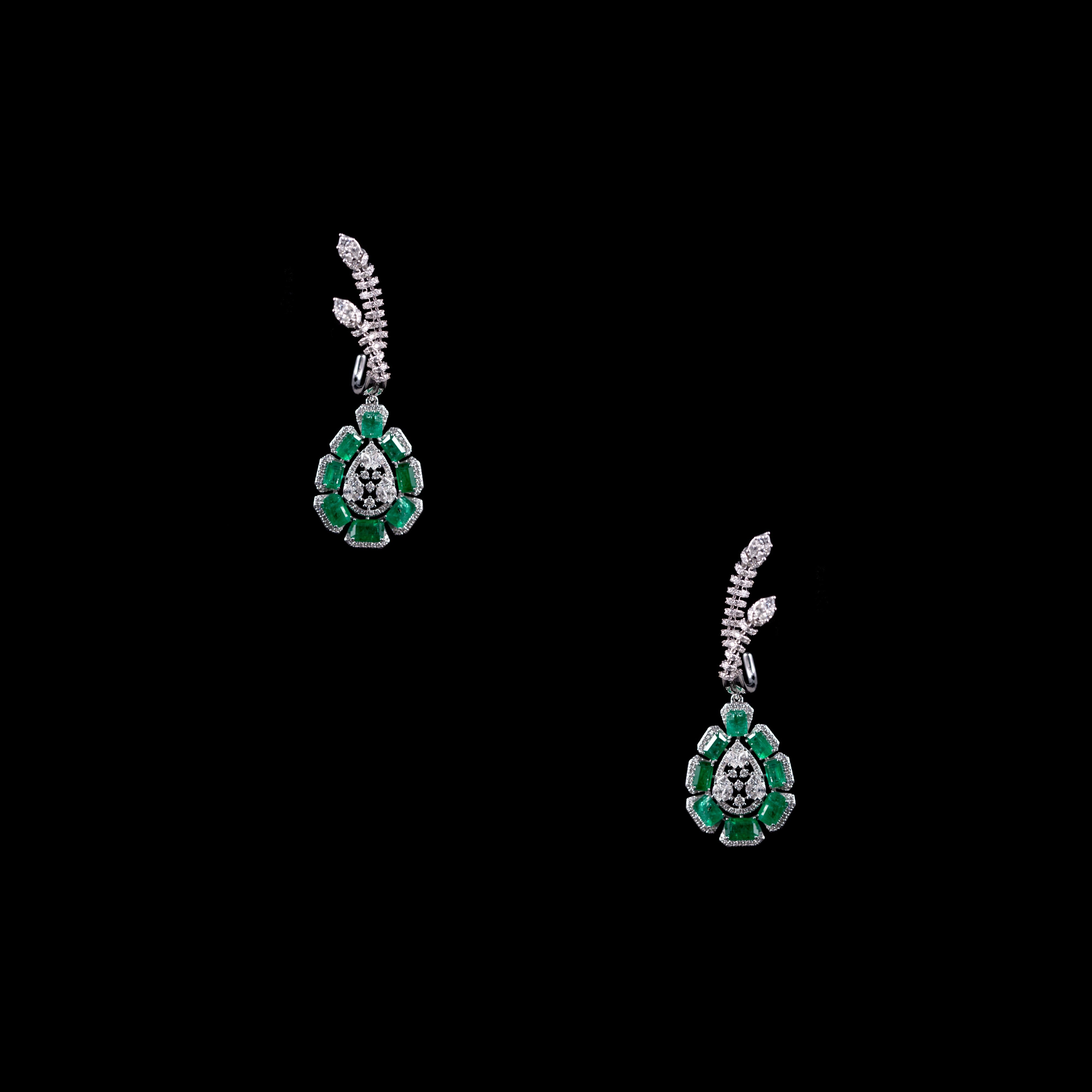 Petra Emerald Earrings